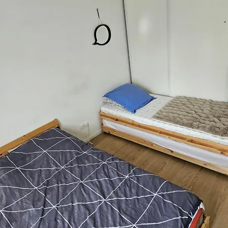 Apartment 3 Bedrooms-1km From And Vallee Village *